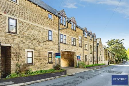 2 bedroom Flat for sale in Olivia Court, Chester Road Boothtown, Halifax, HX3 6LN