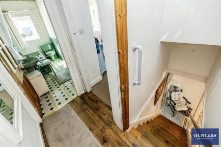 2 bedroom Terraced House for sale in King Cross Road, Halifax, HX1 3LN