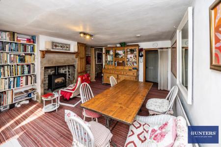 2 bedroom Terraced House for sale in King Cross Road, Halifax, HX1 3LN