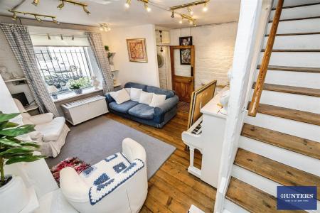2 bedroom Terraced House for sale in King Cross Road, Halifax, HX1 3LN