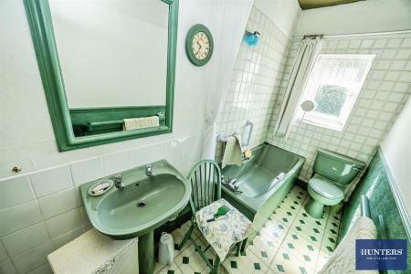 2 bedroom Terraced House for sale in King Cross Road, Halifax, HX1 3LN