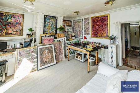 2 bedroom Terraced House for sale in King Cross Road, Halifax, HX1 3LN