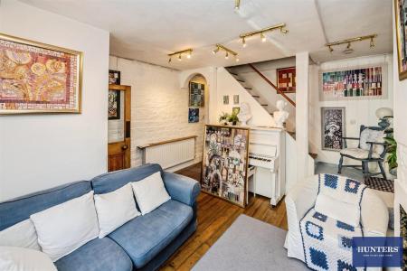 2 bedroom Terraced House for sale in King Cross Road, Halifax, HX1 3LN