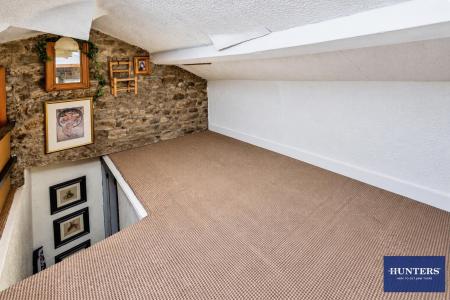 2 bedroom Terraced House for sale in King Cross Road, Halifax, HX1 3LN