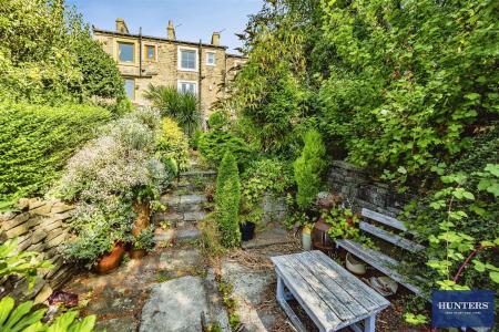2 bedroom Terraced House for sale in King Cross Road, Halifax, HX1 3LN