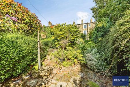 2 bedroom Terraced House for sale in King Cross Road, Halifax, HX1 3LN