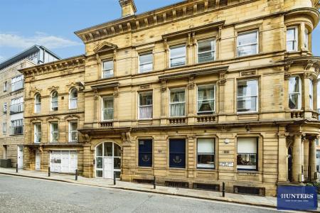 2 bedroom House for sale in Town Hall Street East, Halifax