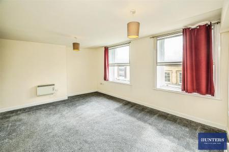 2 bedroom House for sale in Town Hall Street East, Halifax