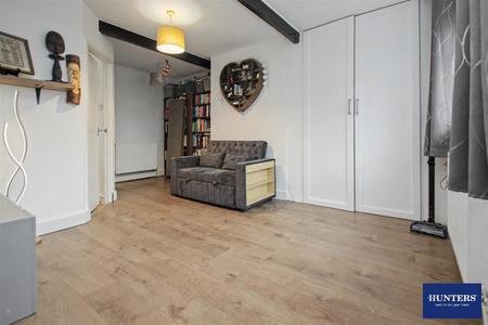 2 bedroom Terraced House for sale in Campbell Street, Queensbury, BD13 1AL