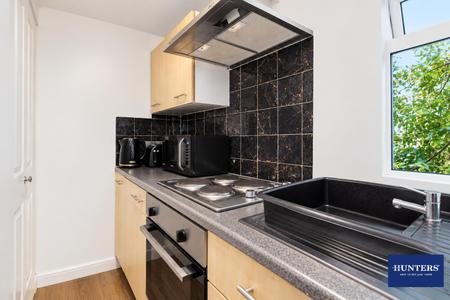 2 bedroom Terraced House for sale in Campbell Street, Queensbury, BD13 1AL