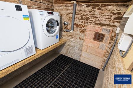 2 bedroom Terraced House for sale in Campbell Street, Queensbury, BD13 1AL
