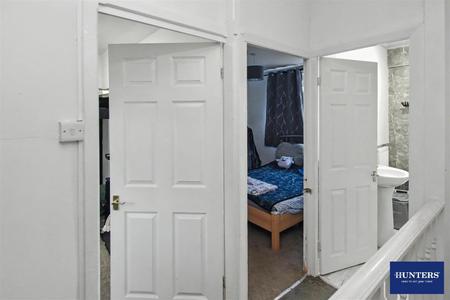 2 bedroom Terraced House for sale in Campbell Street, Queensbury, BD13 1AL