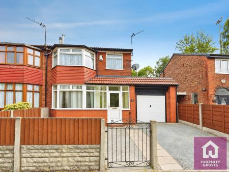 Canal Bank, Monton, M30
