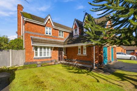 Cambridge Close, Sale, Greater Manchester, M33