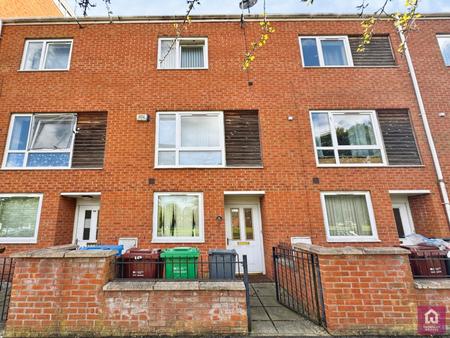 Lauderdale Crescent, Manchester, Greater Manchester, Grove Village, M13
