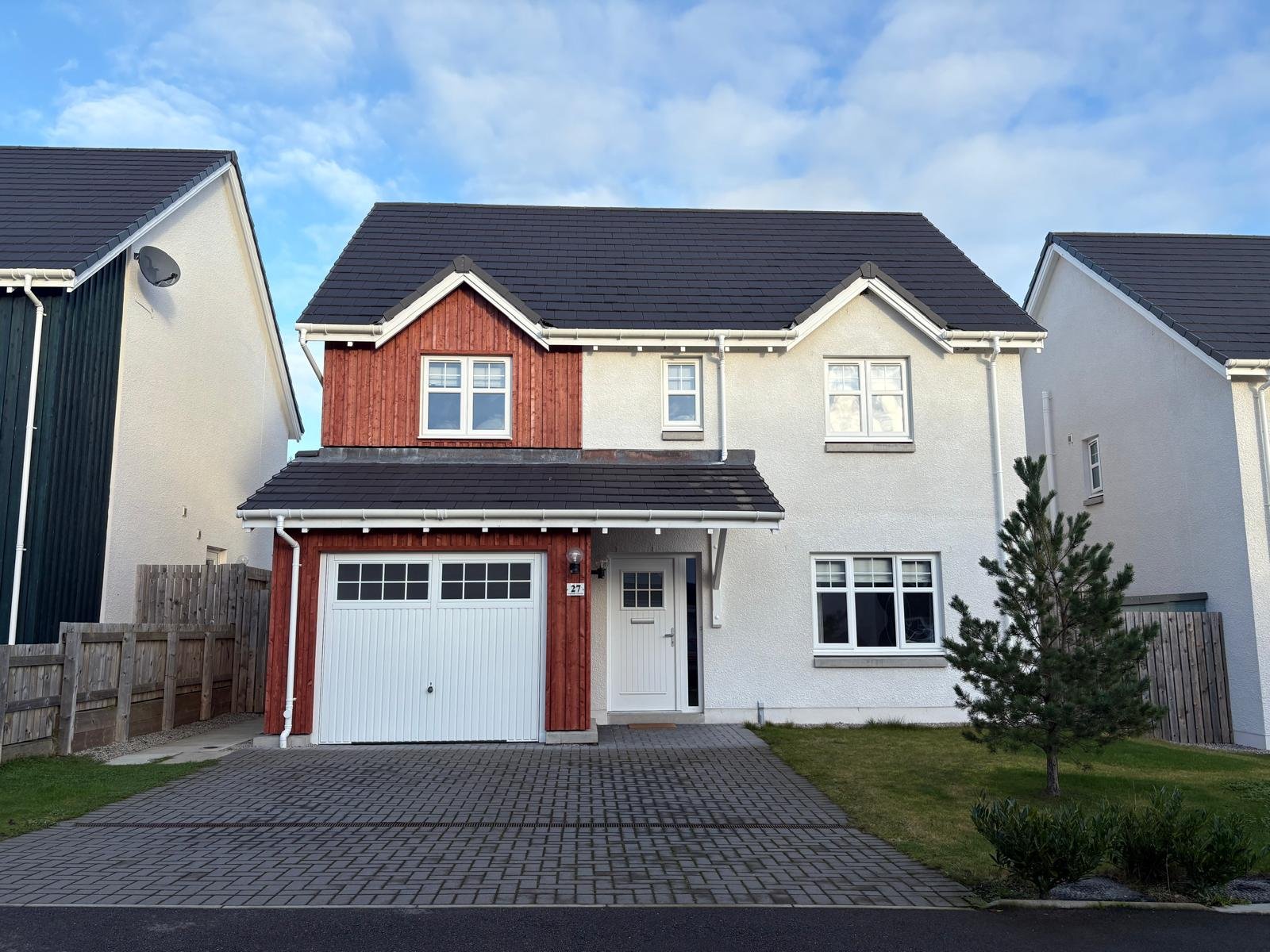 Lochside Crescent