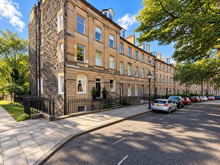 15a/3 Bellevue Crescent, New Town, Edinburgh, EH3