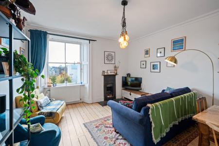 37/12 Sandport Street, Shore, Edinburgh, EH6