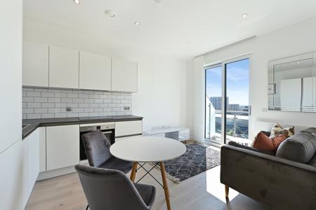 Great West Road, Brentford, London, TW8