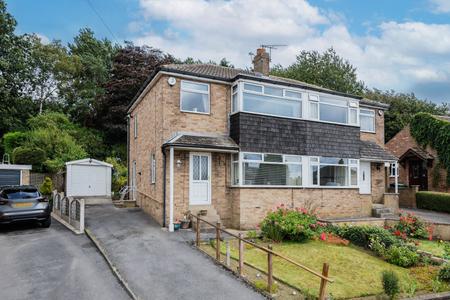 Banksfield Crescent, Yeadon, Leeds, West Yorkshire, LS19