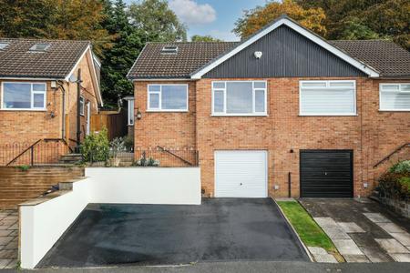 Emmott View, Leeds, West Yorkshire, LS19