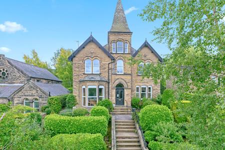 Queens Road, Ilkley, West Yorkshire, LS29