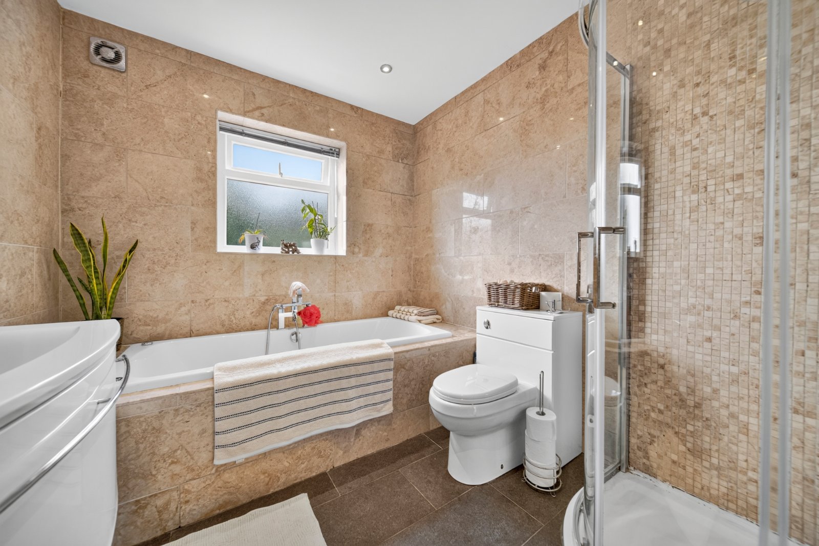 Lee Lane East, Horsforth, Leeds, West Yorkshire, LS18