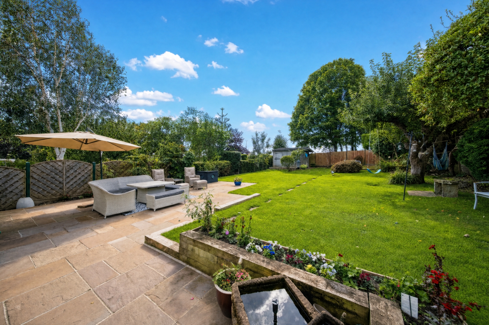 Lee Lane East, Horsforth, Leeds, West Yorkshire, LS18