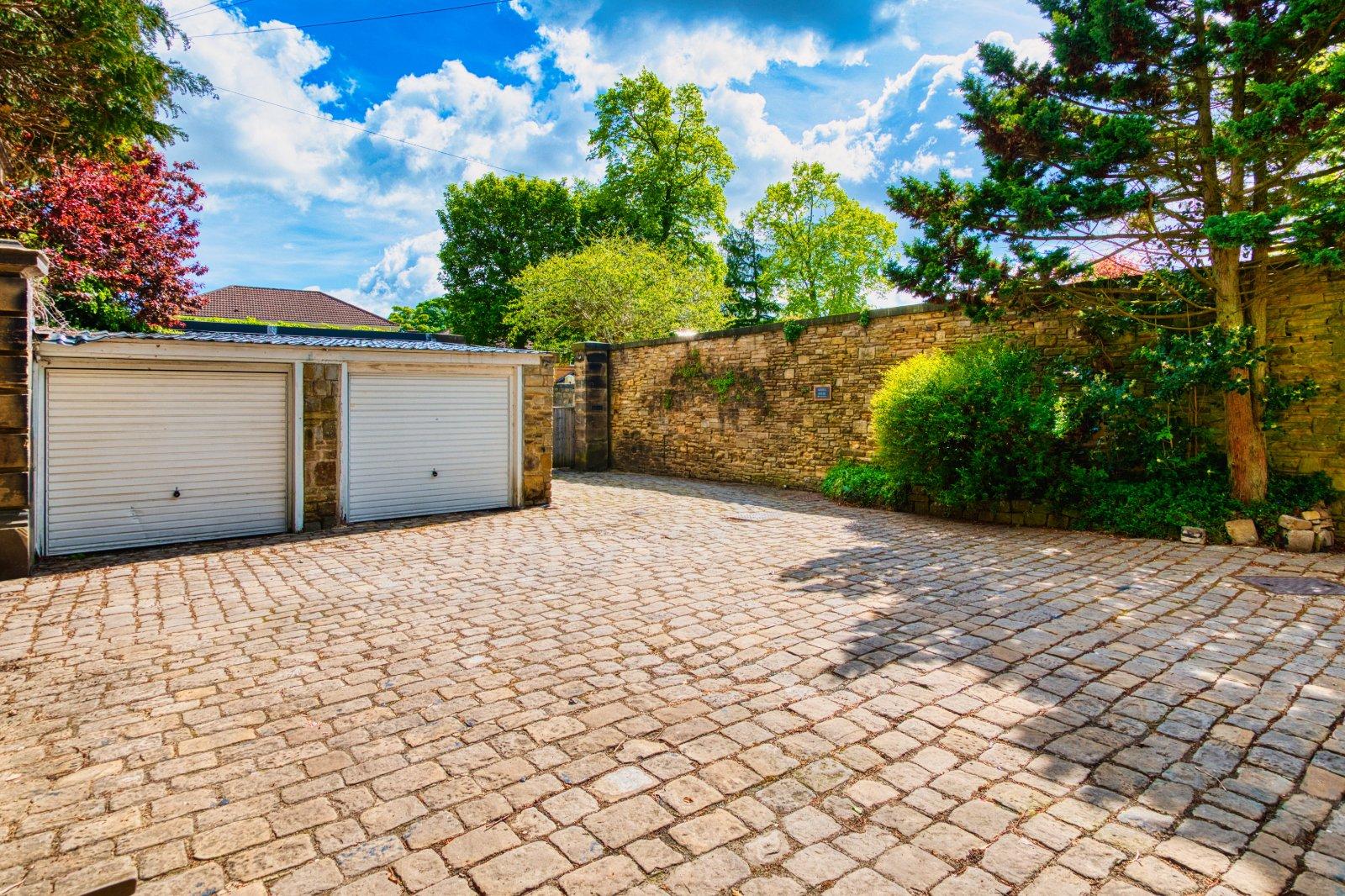 St. Helens Lane, Leeds, West Yorkshire, LS16