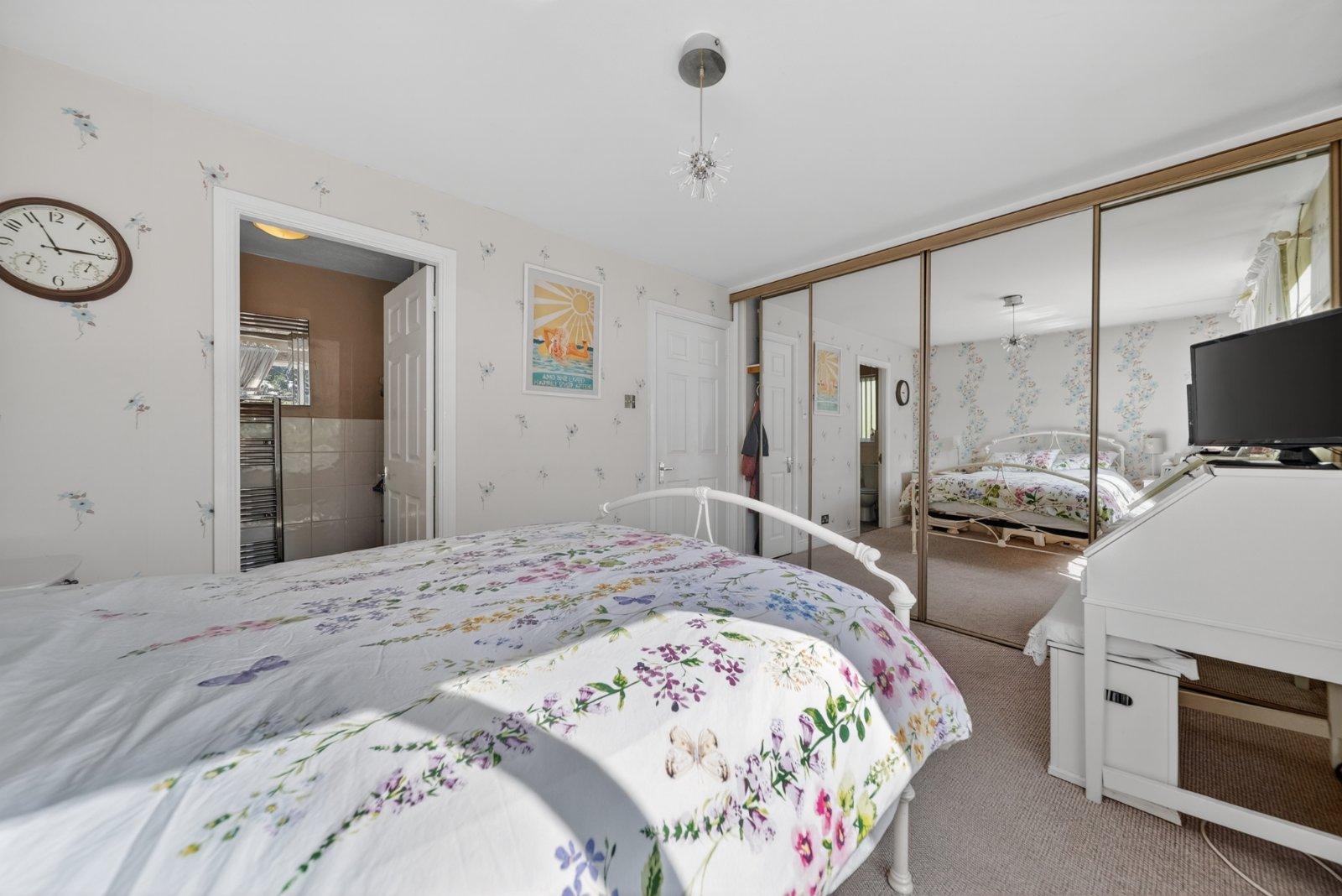 Hollin Park Court, Calverley, Pudsey, West Yorkshire, LS28