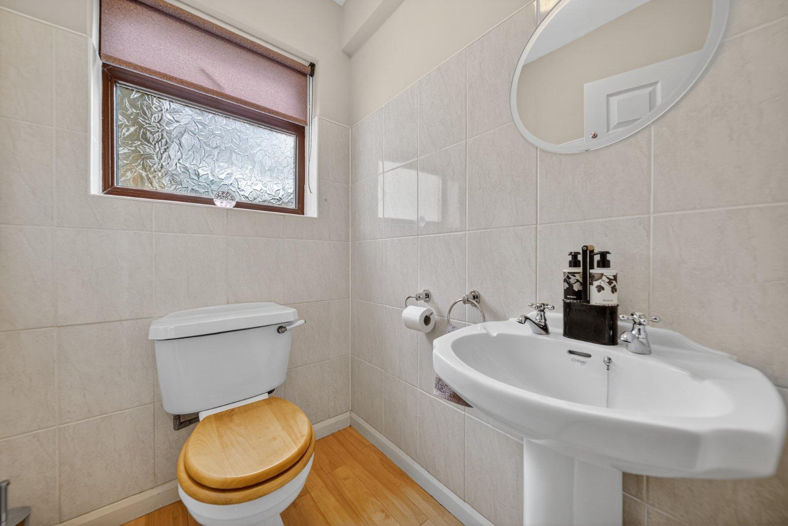 Layton Mount, Rawdon, Leeds, West Yorkshire, LS19