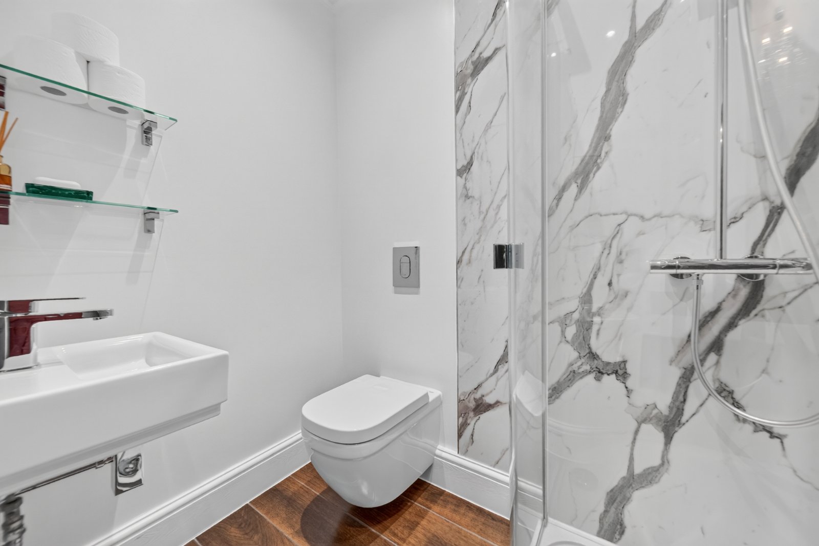 Woodleigh Hall View, Woodlands Drive, Rawdon, Leeds, LS19