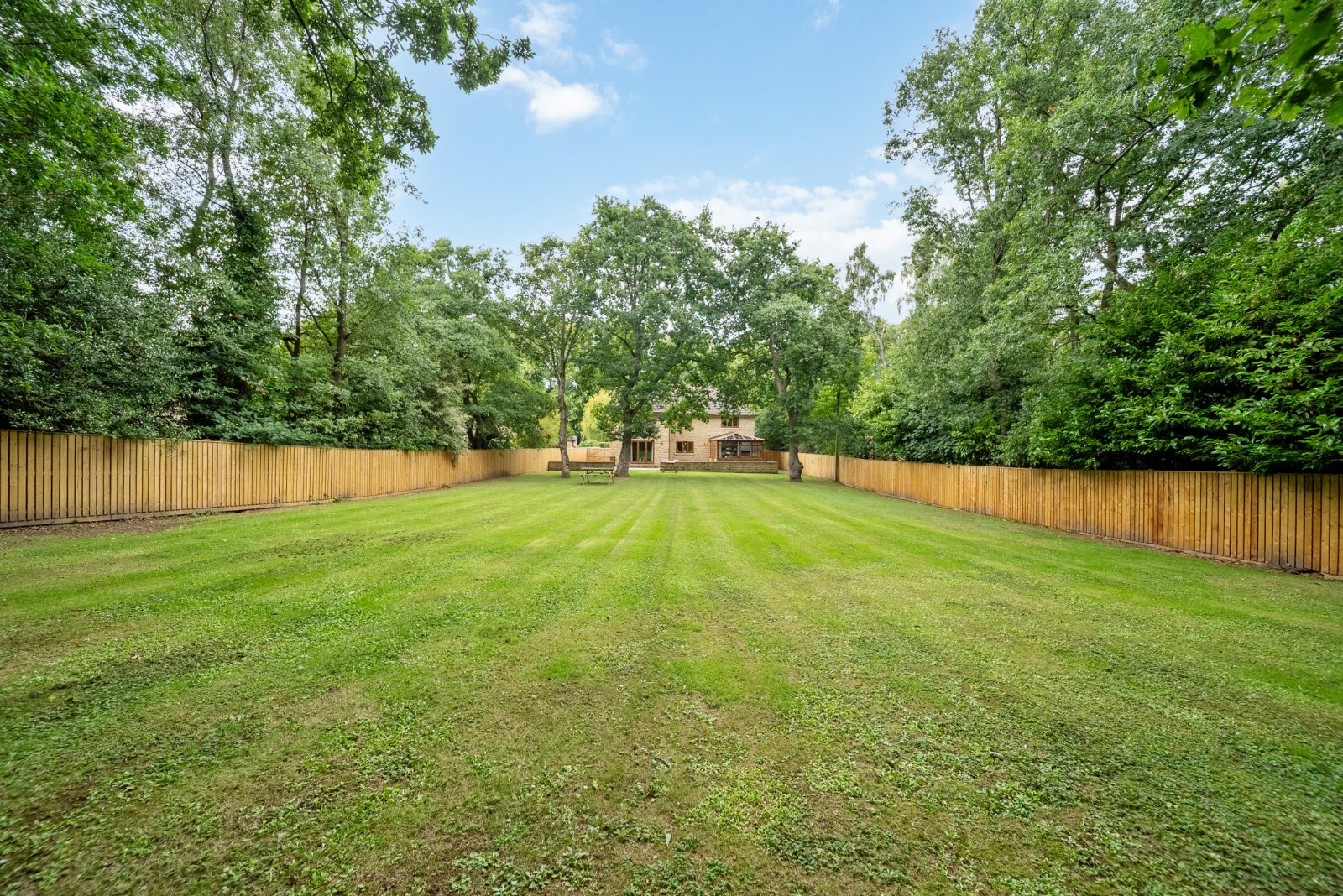 Clara Drive, Calverley, Pudsey, West Yorkshire, LS28