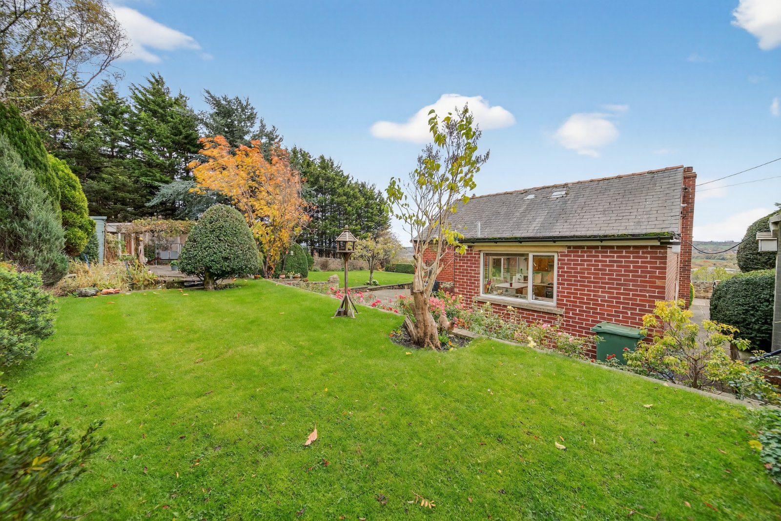 Low Green, Rawdon, Leeds, West Yorkshire, LS19