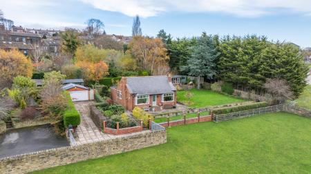 Low Green, Rawdon, Leeds, West Yorkshire, LS19