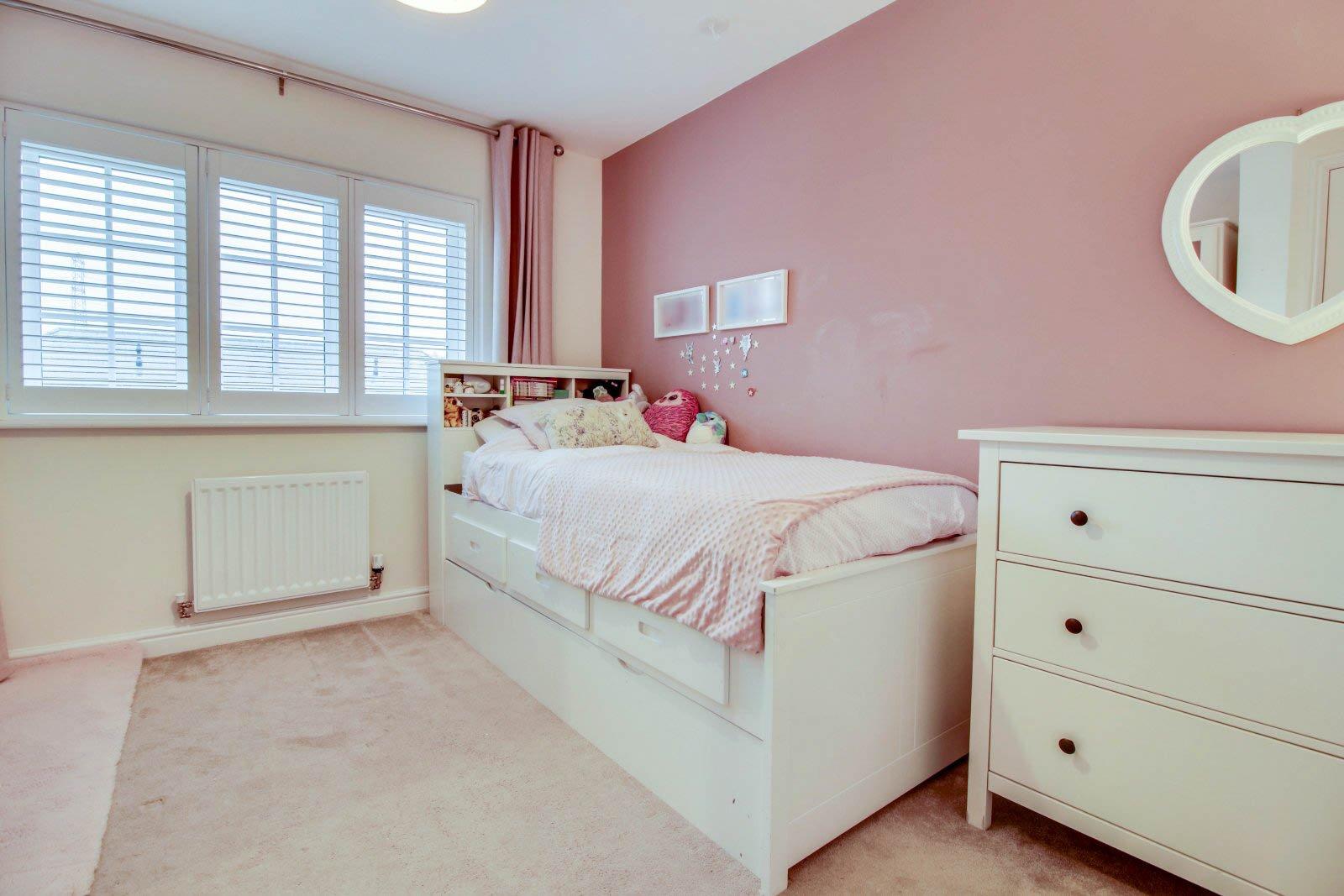 Bletchley Way, Horsforth, Leeds, West Yorkshire, LS18