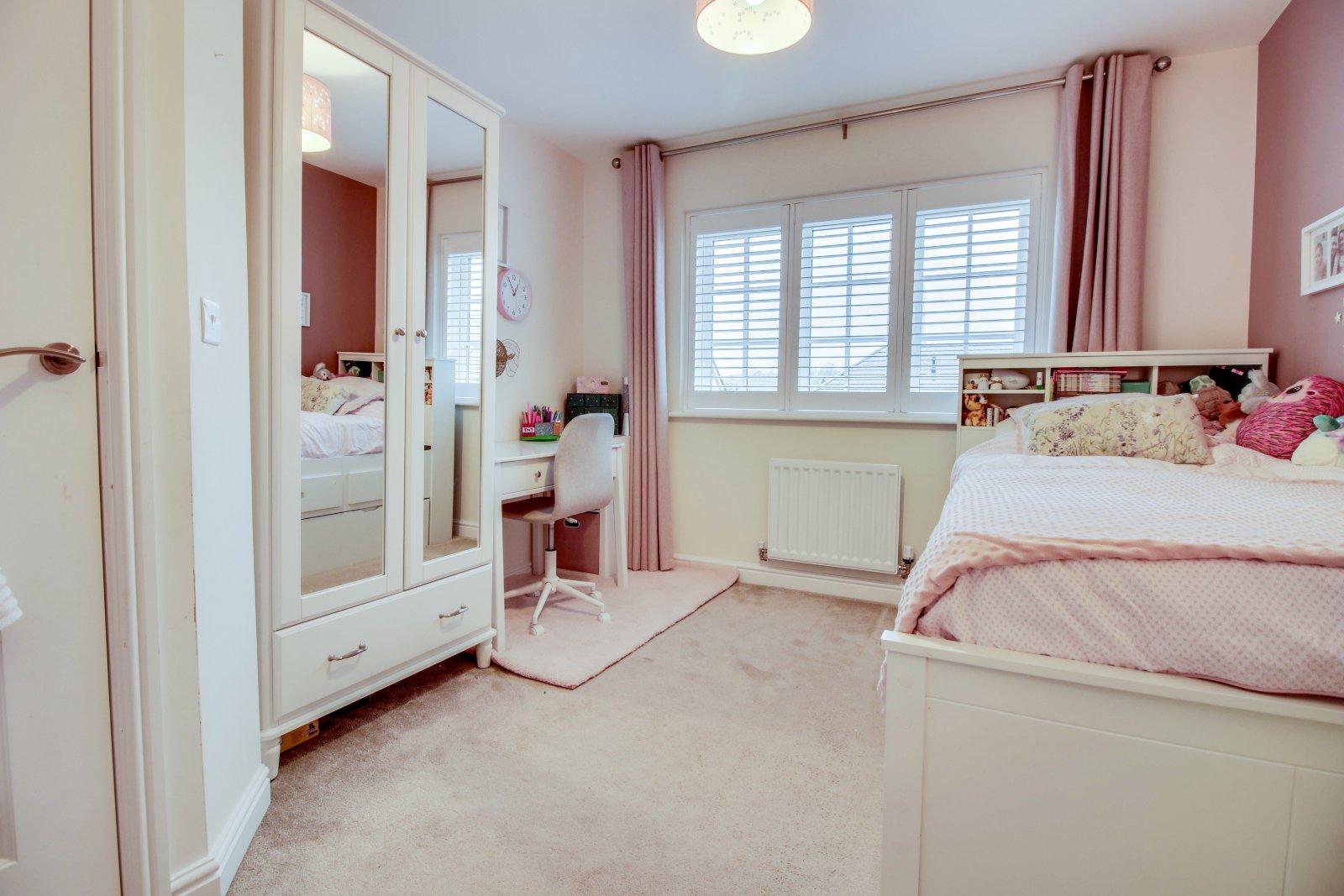 Bletchley Way, Horsforth, Leeds, West Yorkshire, LS18