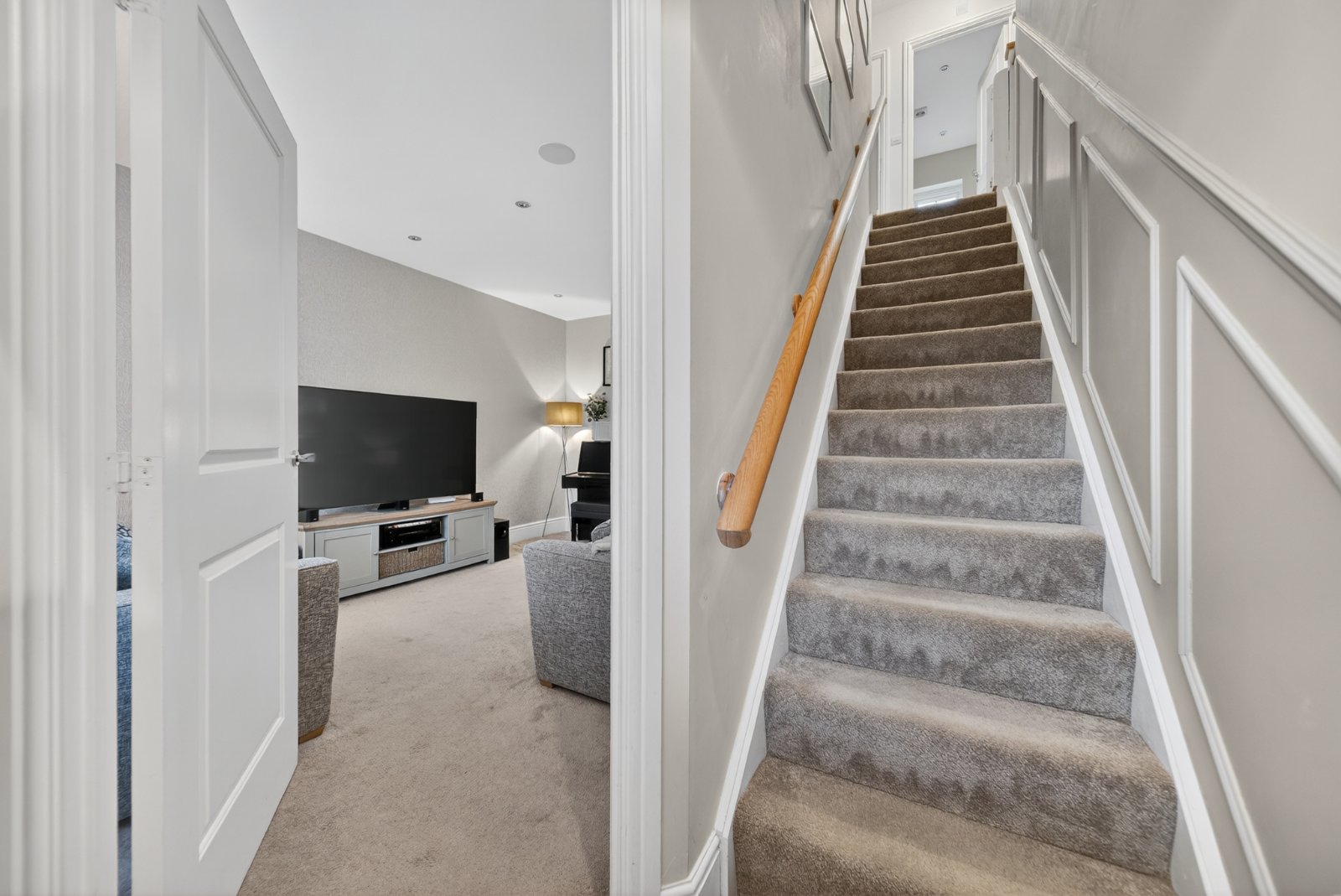 Brodrick Drive, Horsforth, Leeds, West Yorkshire, LS18