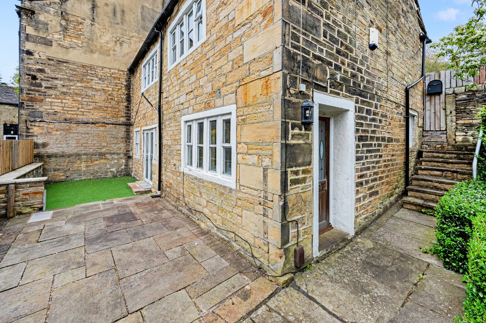 House & Cottage With Land – Bolton Lane, Bradford, West Yorkshire, BD2