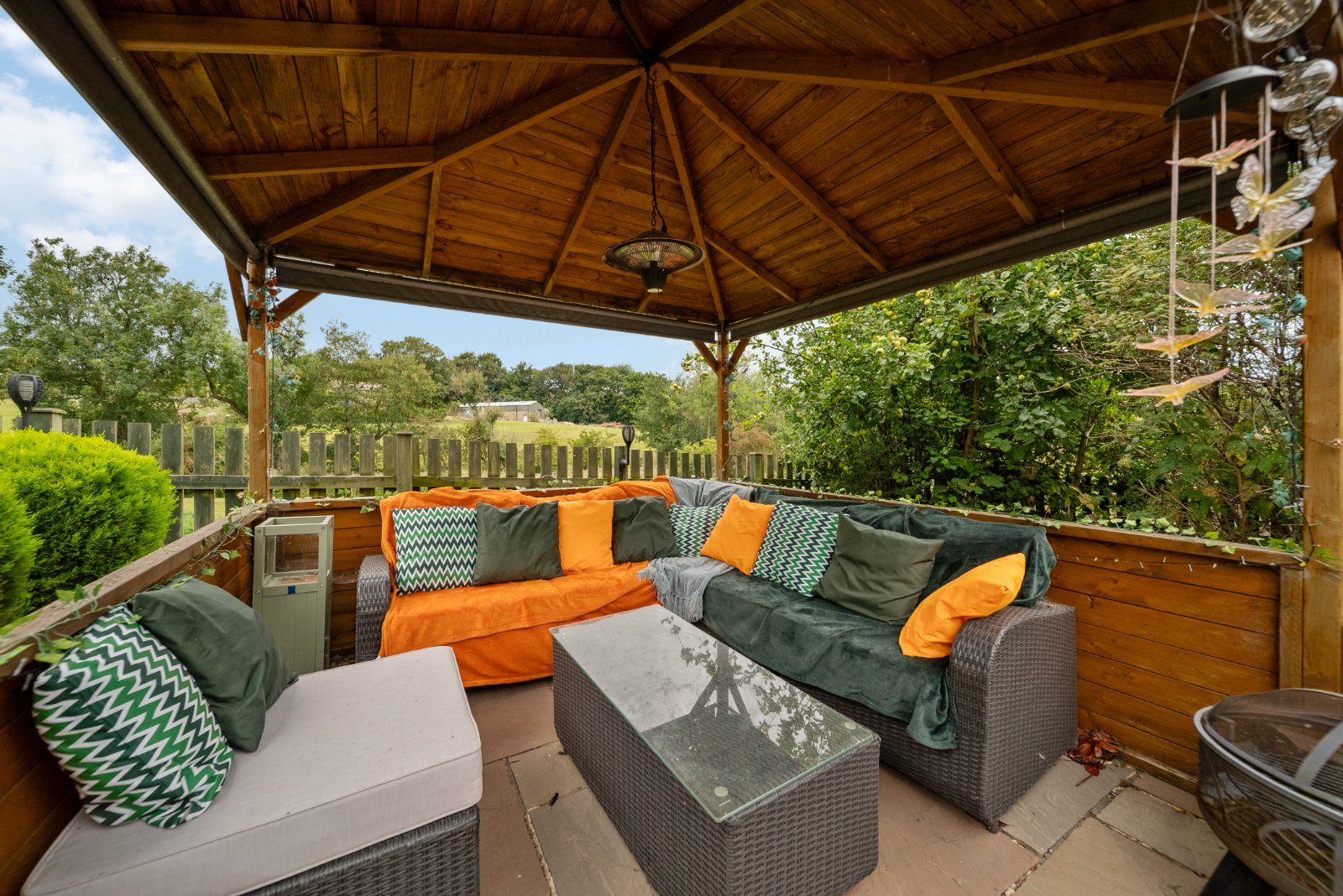 Dean Head, Scotland Lane, Horsforth, Leeds, LS18