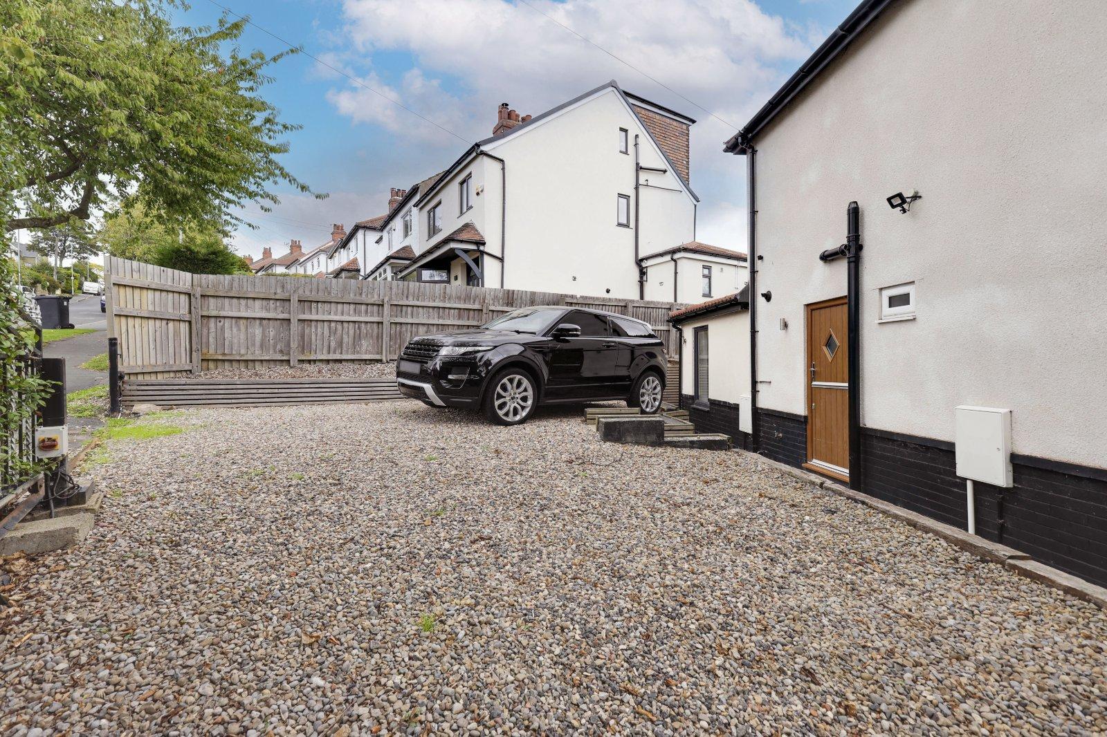 Carr Lane, Rawdon, Leeds, West Yorkshire, LS19