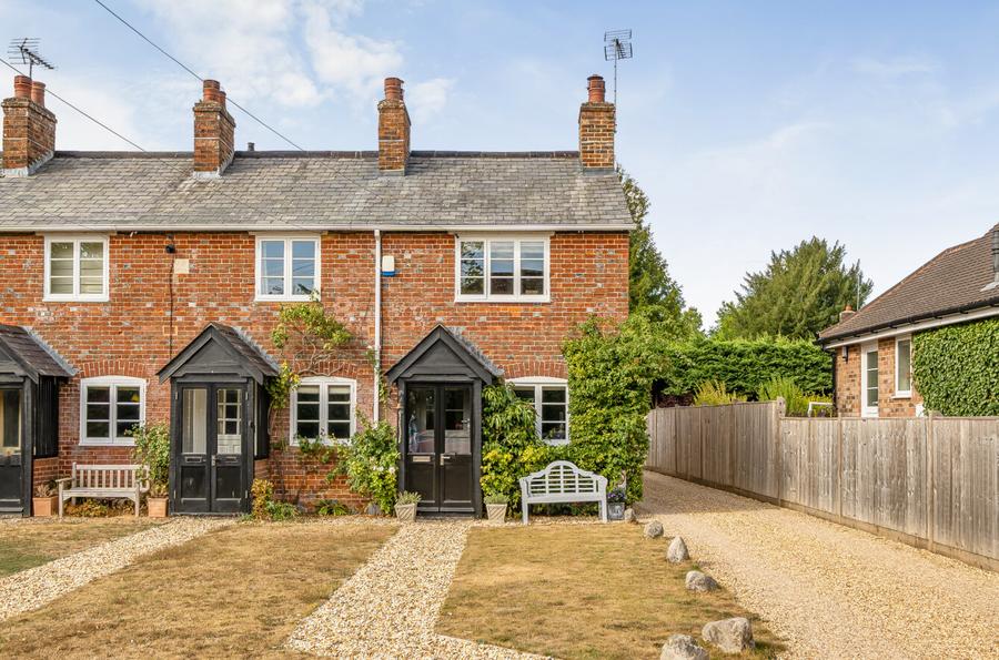 2 bedroom house for sale