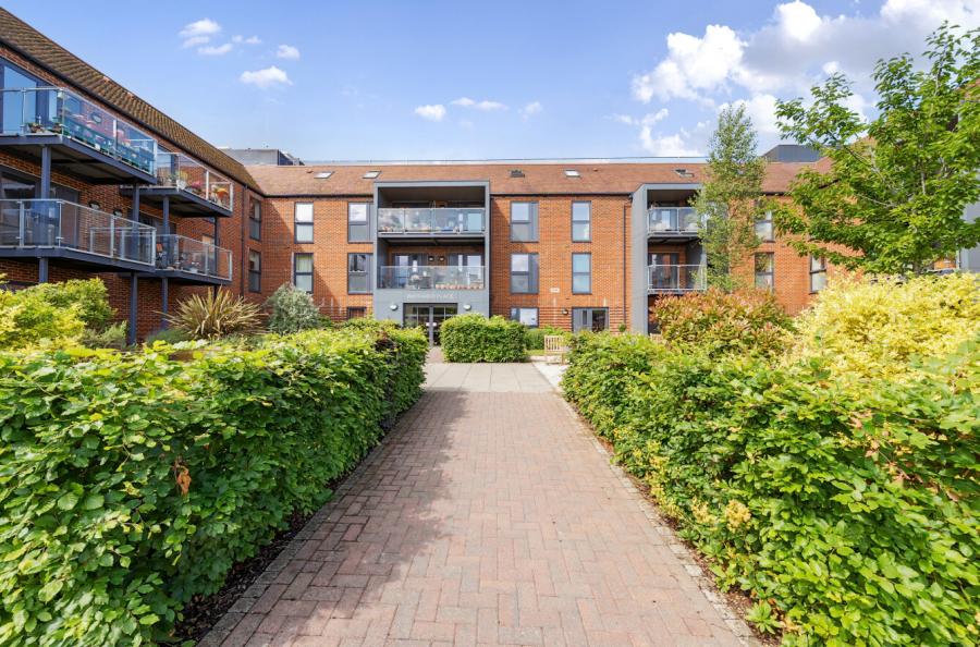 1 bedroom apartment for sale