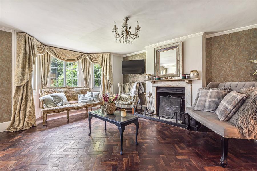 4 bedroom  detached detached house for sale