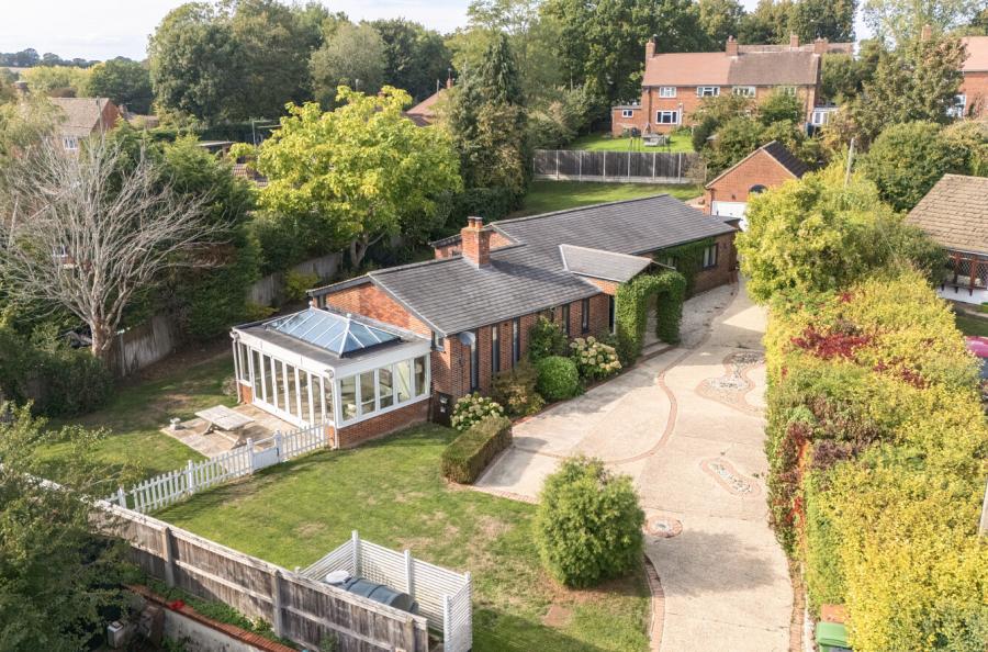 4 bedroom  detached house for sale