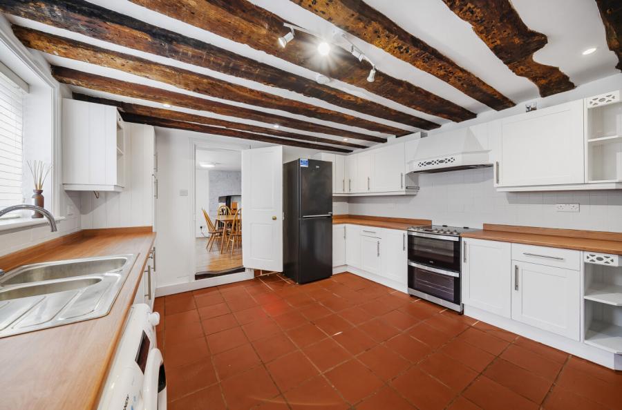 2 bedroom  terraced house to rent