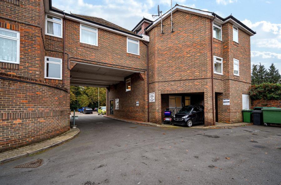 1 bedroom apartment to rent