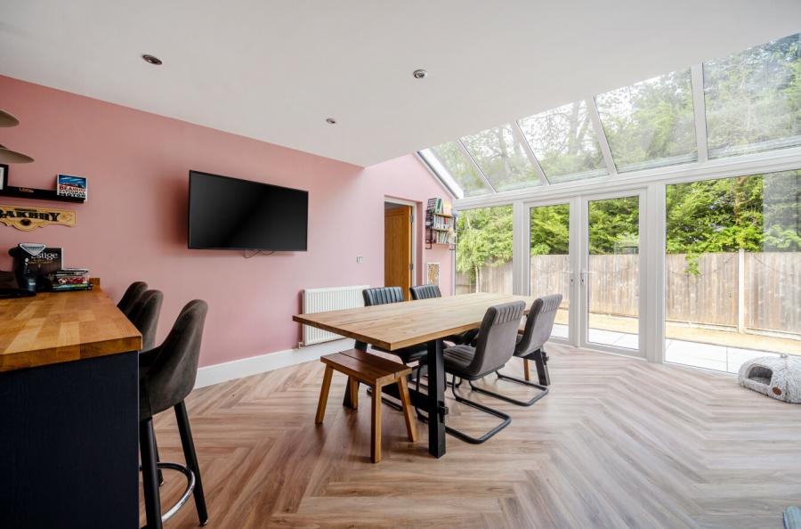 4 bedroom  detached house for sale