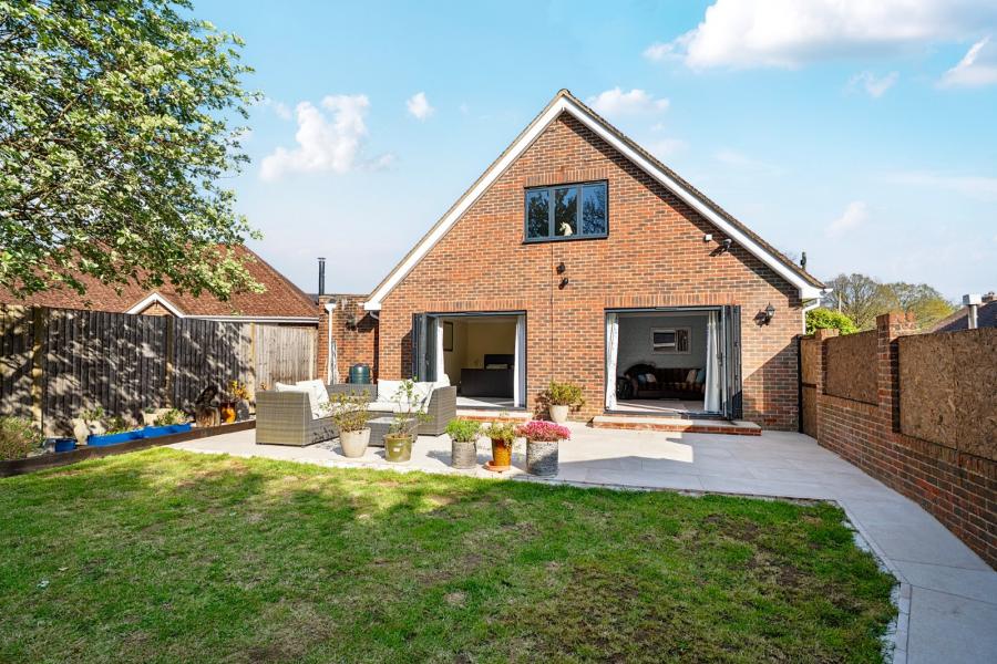 3 bedroom  detached house for sale