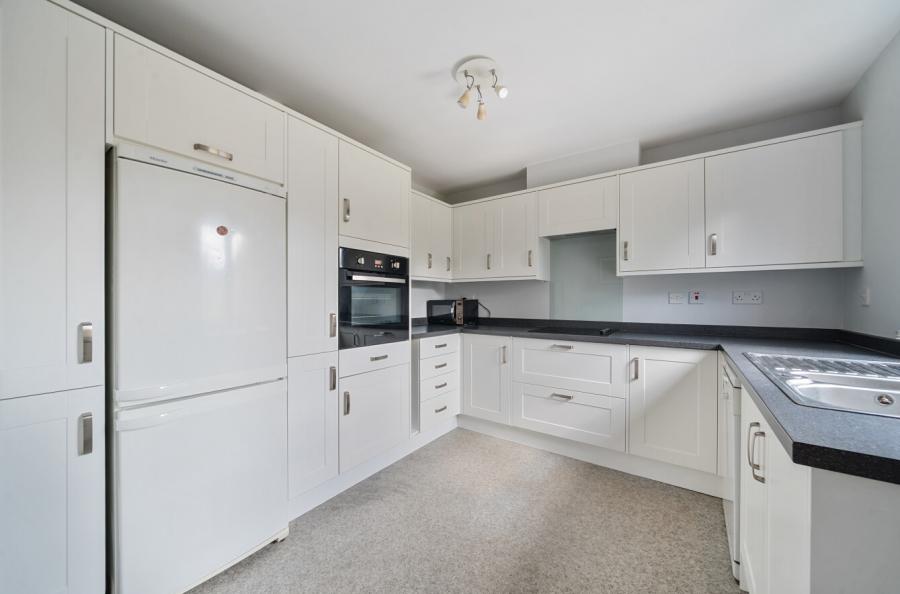2 bedroom  terraced house for sale